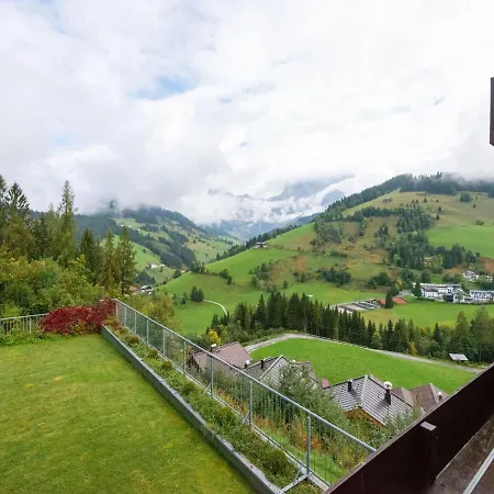 Nice Apartment In Maria Alm With A Shared Swimming Pool